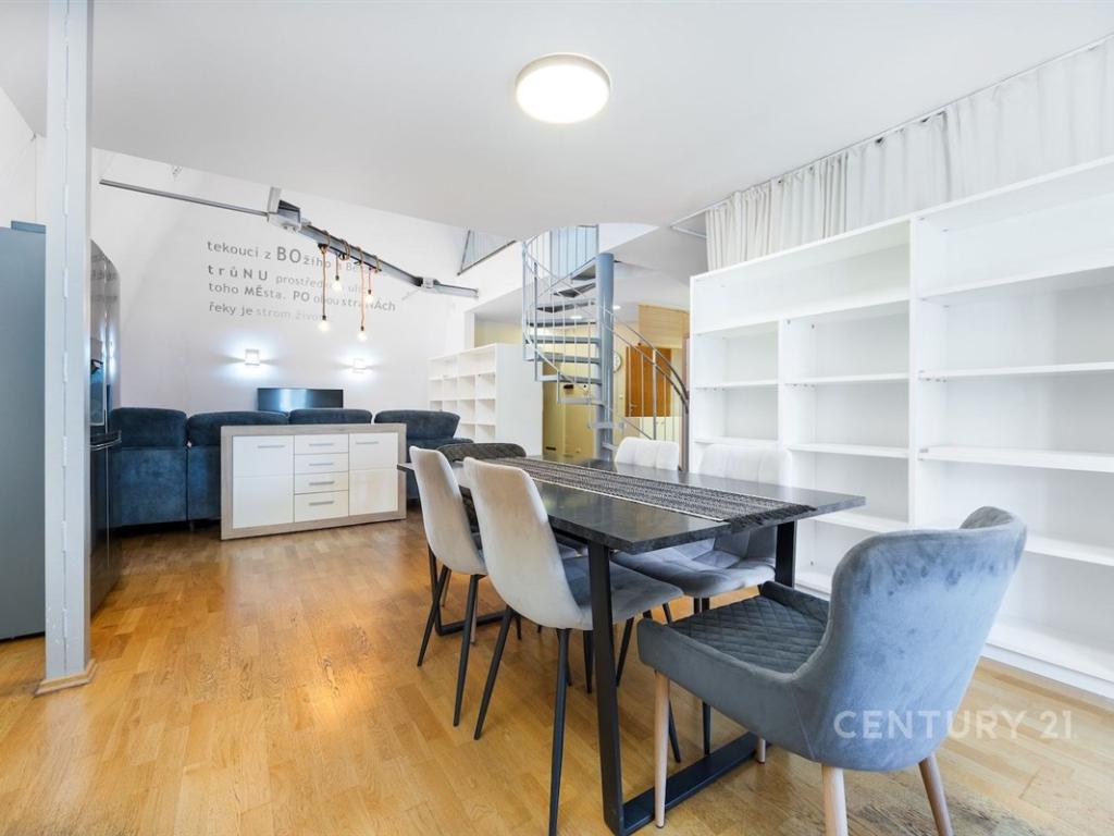 Pronájem bytu 1+kk 146 m2