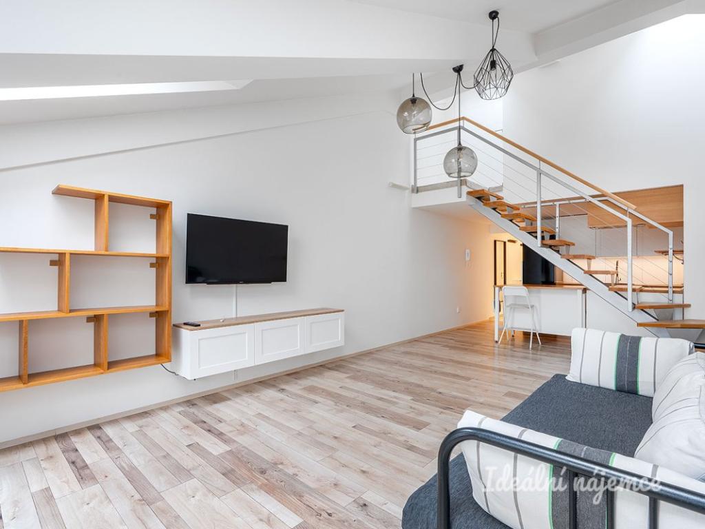 Pronájem bytu 2+kk 63 m2