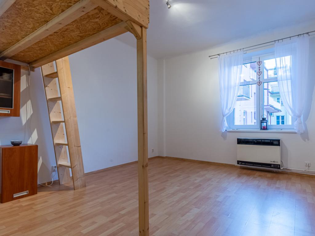 Pronájem bytu 1+kk 28 m2