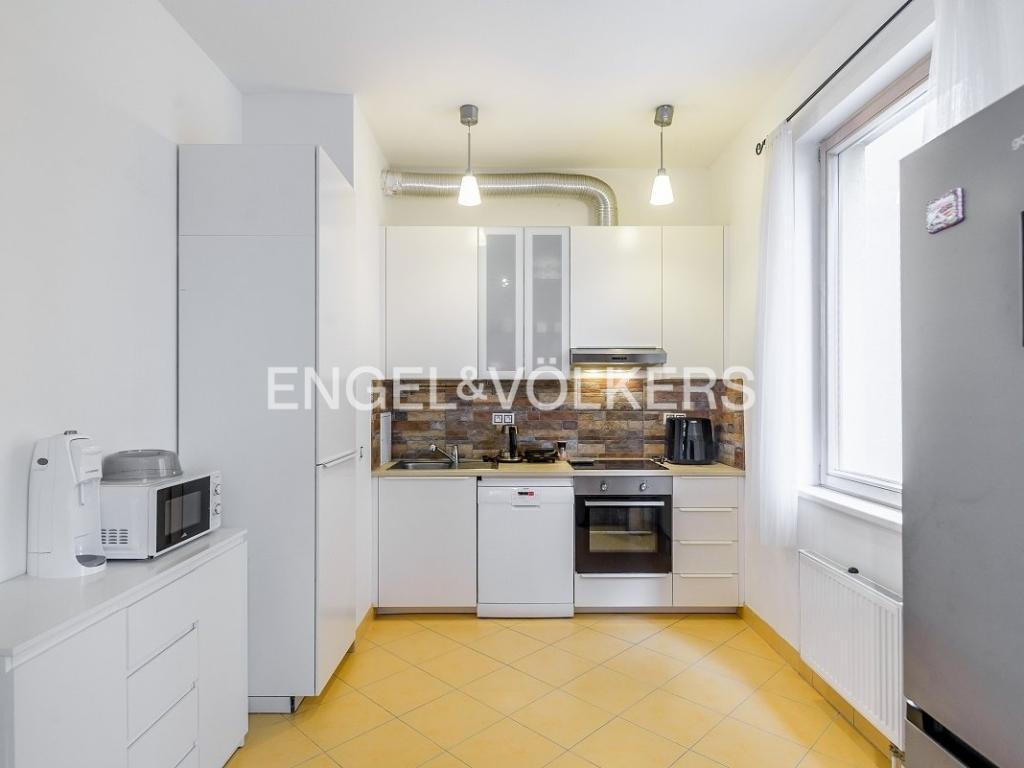 Pronájem bytu 1+kk 53 m2
