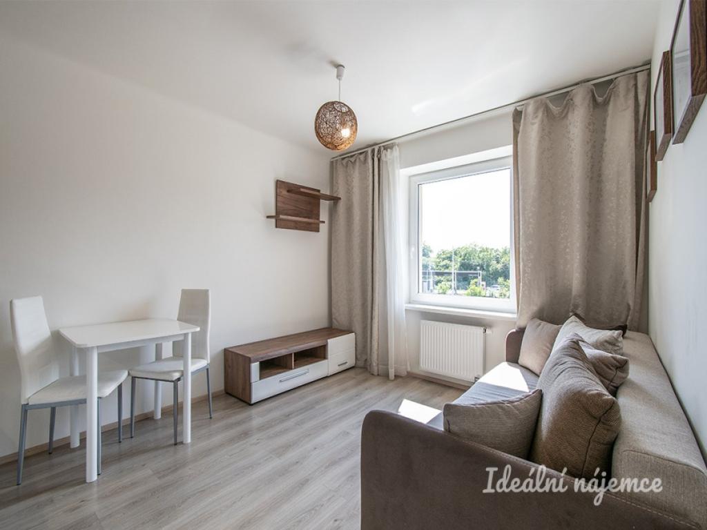 Pronájem bytu 2+kk 30 m2