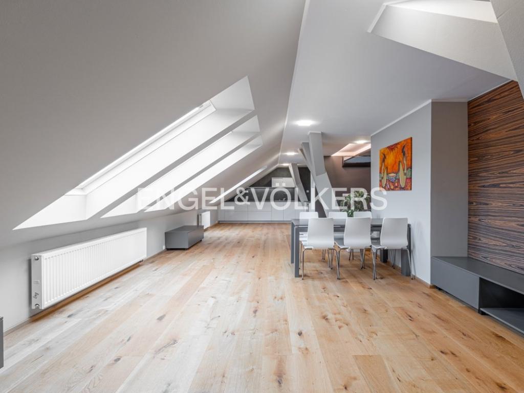 Pronájem bytu 4+kk 135 m2