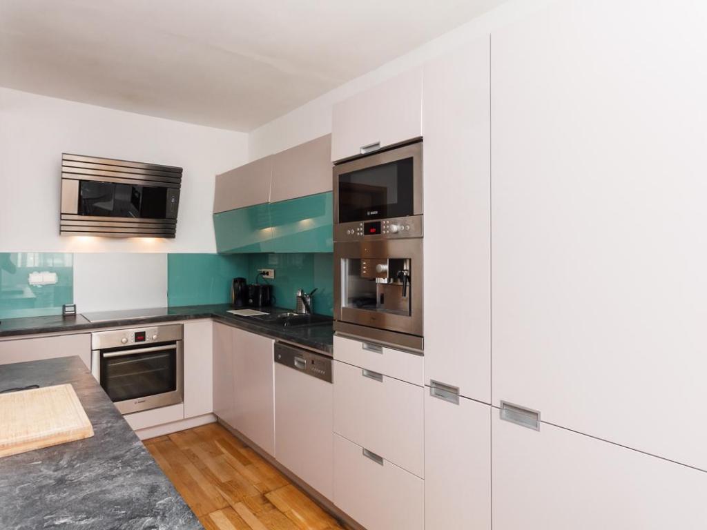 Pronájem bytu 5+kk 186 m2
