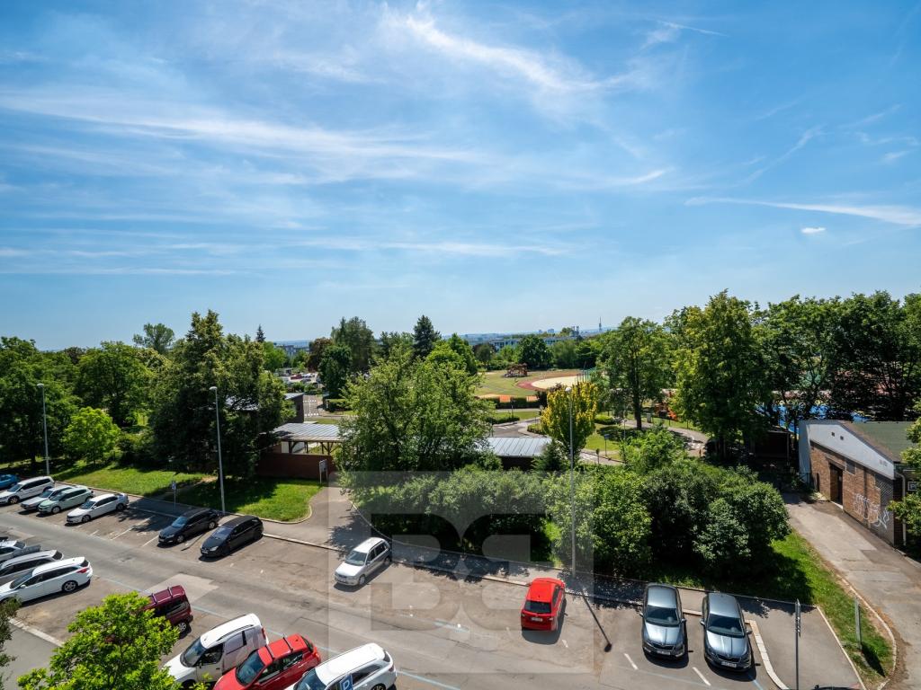 Pronájem bytu 2+kk 45 m² – pohled 6