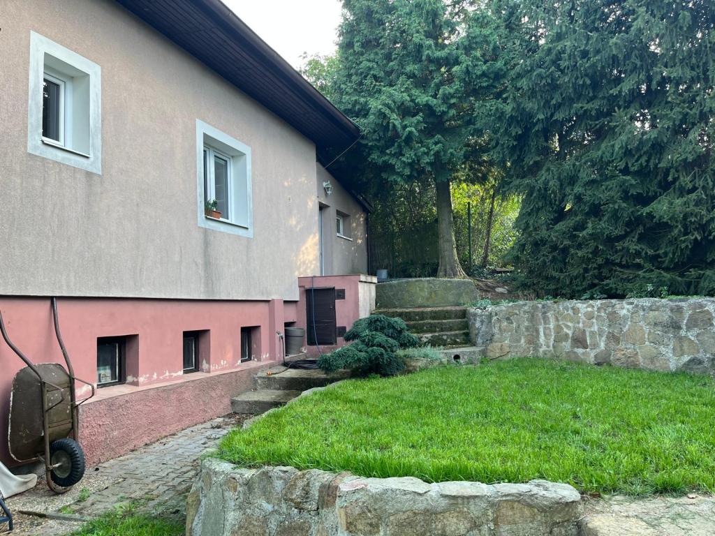 Pronájem domu 110 m2, Čisovice – náhled fotky 23