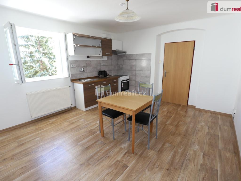 Pronájem bytu 2+1 68 m2