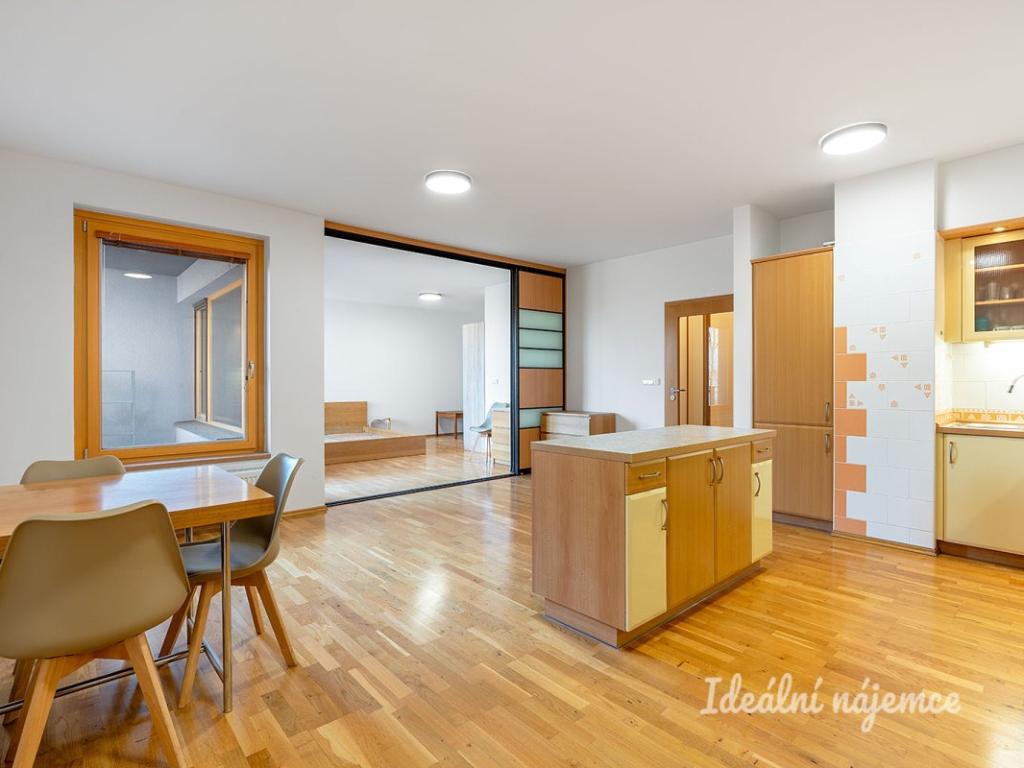 Pronájem bytu 2+kk 69 m2