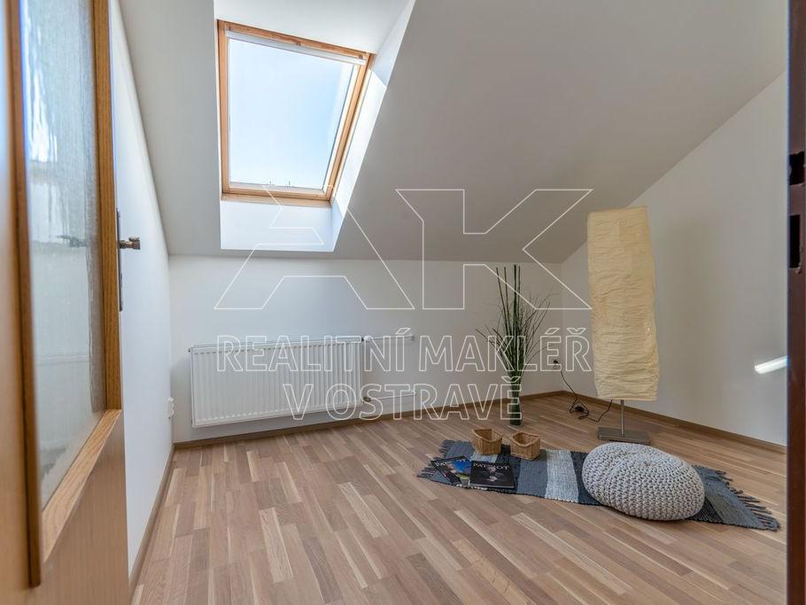 Pronájem bytu 2+kk 54 m2