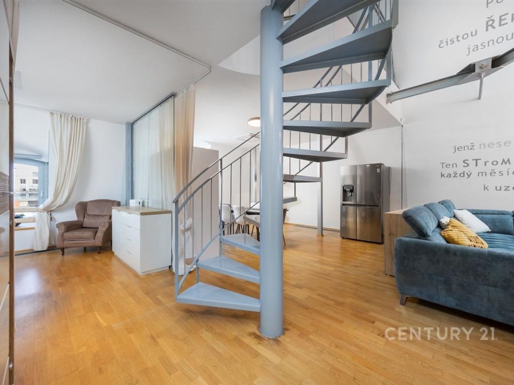 Pronájem bytu 3+kk 146 m2