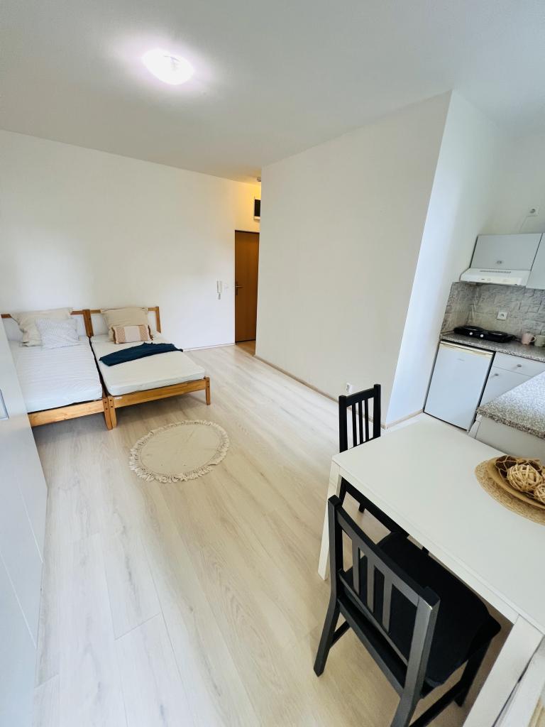 Pronájem bytu 1+kk 25 m2