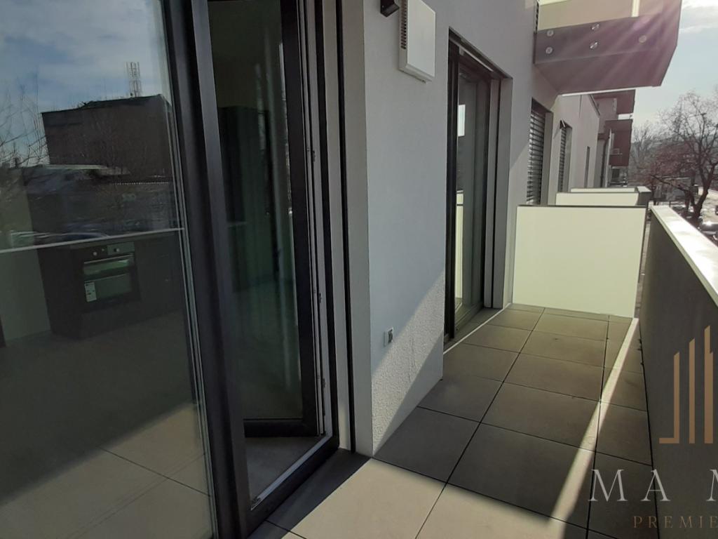 Pronájem bytu 1+kk 33 m² – pohled 5