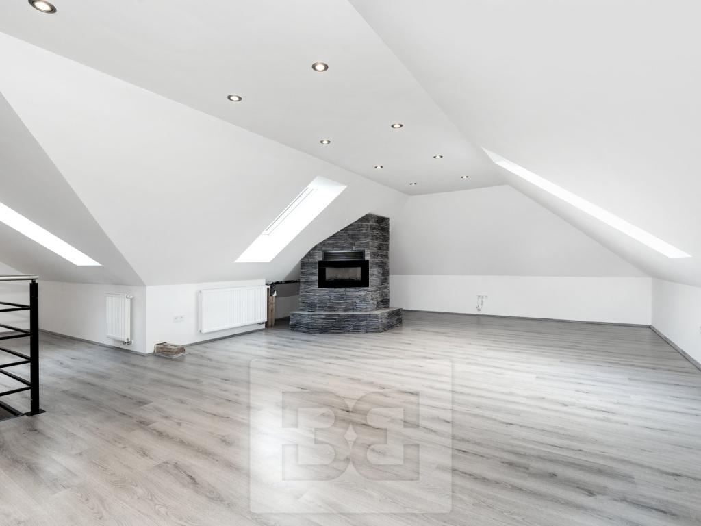 Prodej domu 262 m2, Králův Dvůr – náhled fotky 30