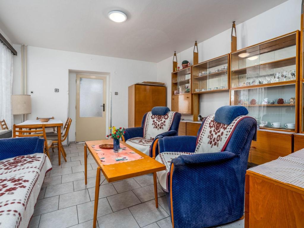 Prodej domu 365 m2, Úsobí – náhled fotky 12
