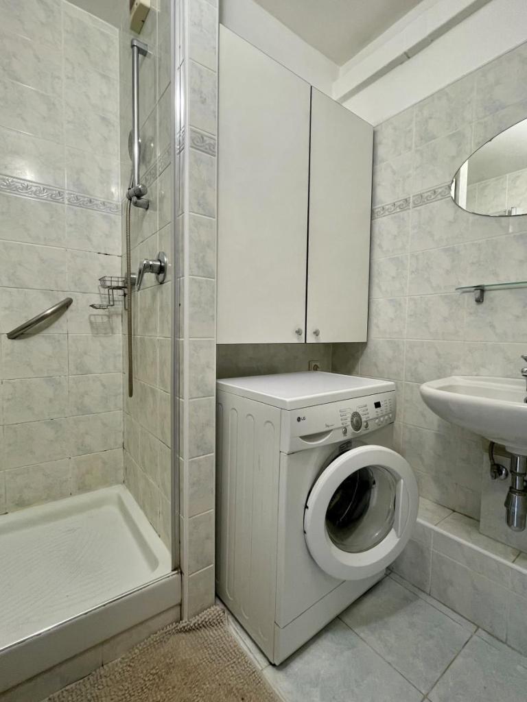 Prodej bytu 2+kk 41 m2, Praha – náhled fotky 6