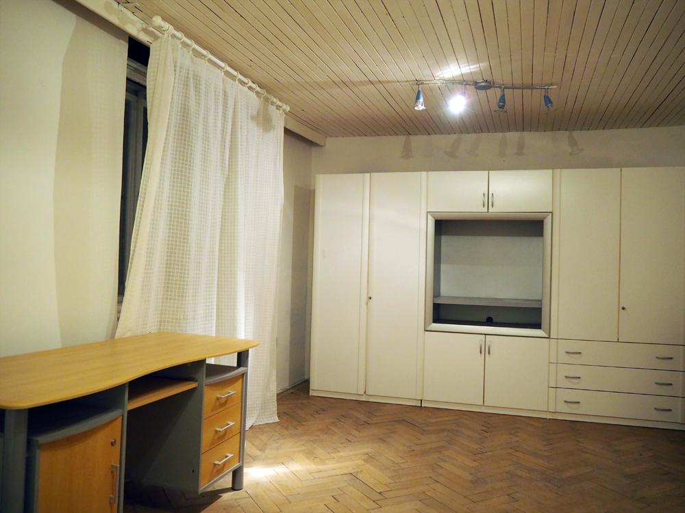 Spolubydleni bytu celý pokoj 200 m2
