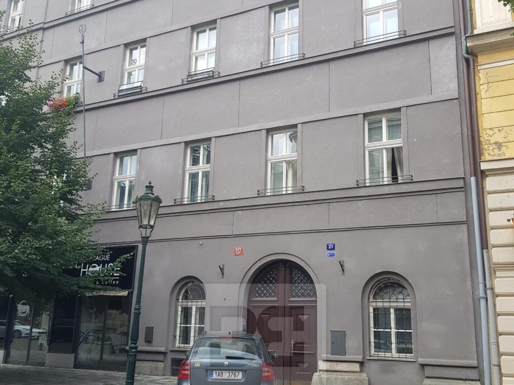 Pronájem bytu 1+1 37 m2