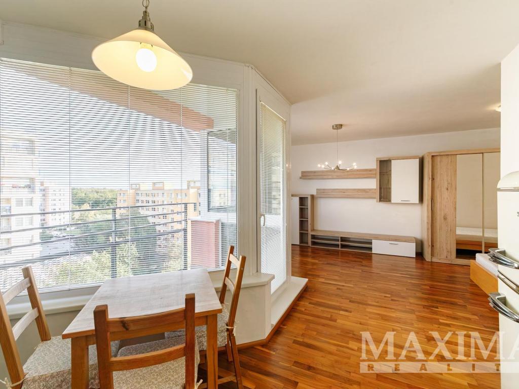Pronájem bytu 1+kk 40 m2, Praha – náhled fotky 17