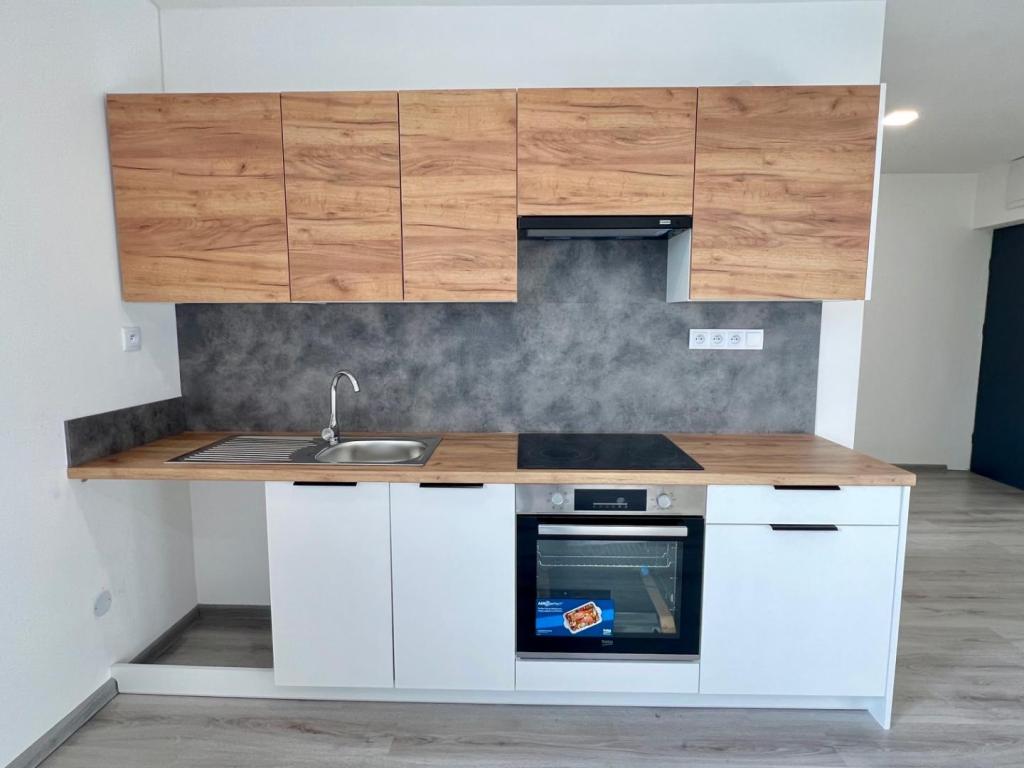 Pronájem bytu 2+kk 44 m2