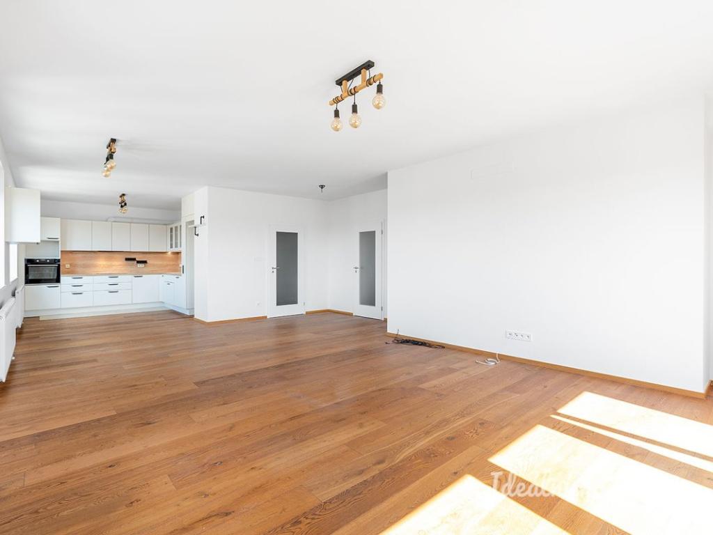Pronájem bytu 4+kk 117 m2