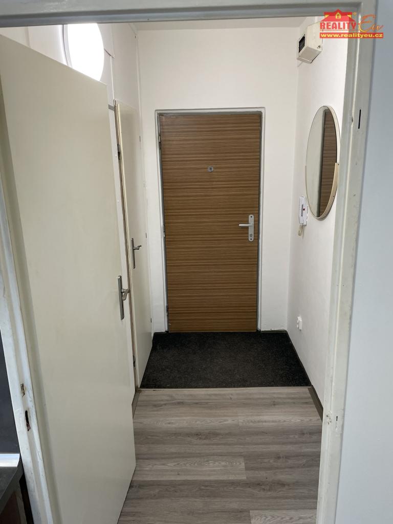 Pronájem bytu 1+1 35 m2