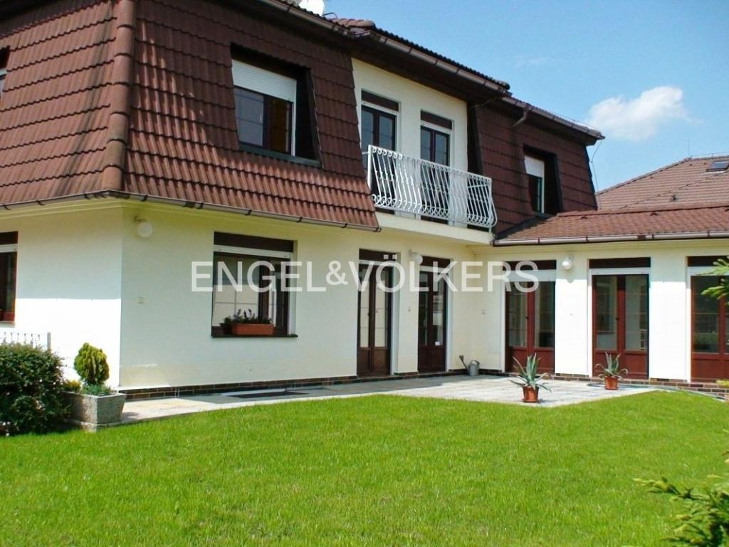 Pronájem domu 365 m2