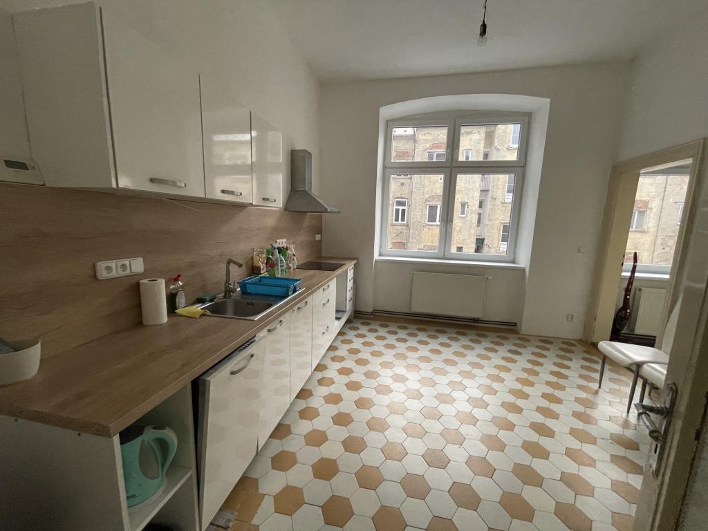 4-room apartment for rent · 127 m² · Olomouc — 944 €/mo