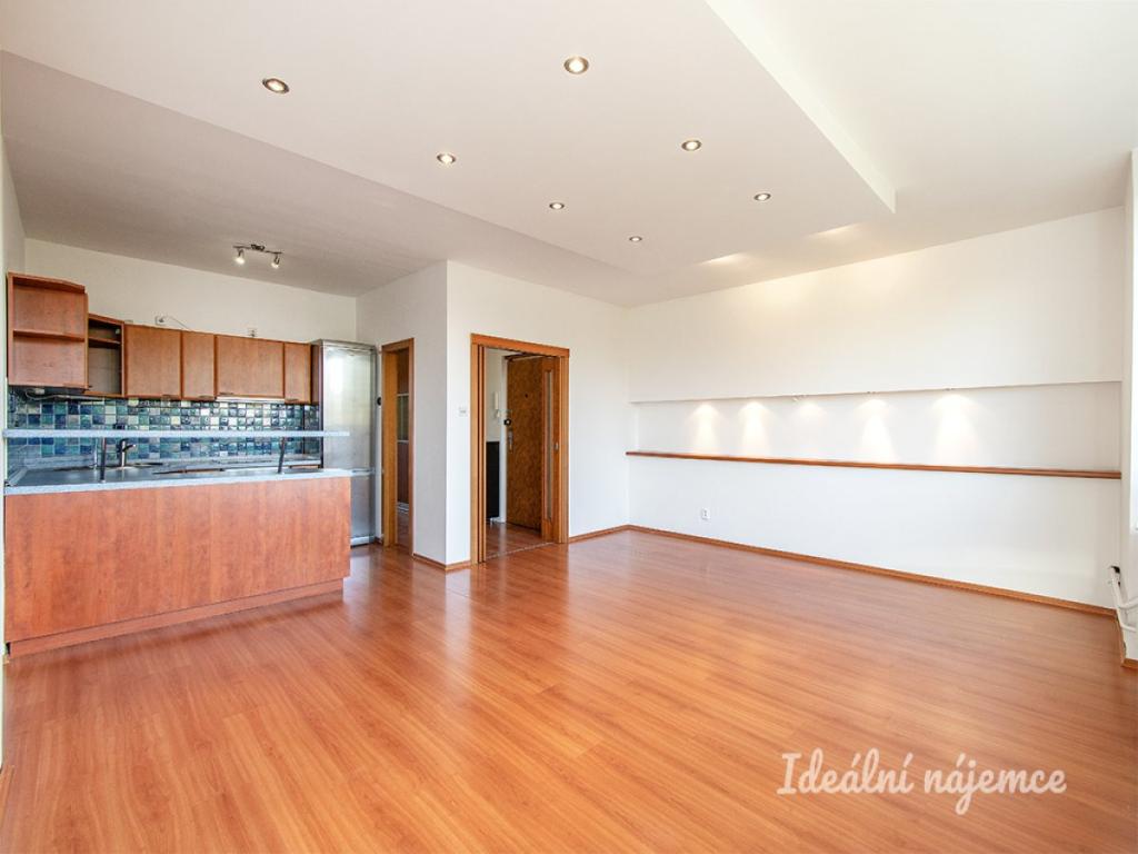 Pronájem bytu 3+kk 72 m2