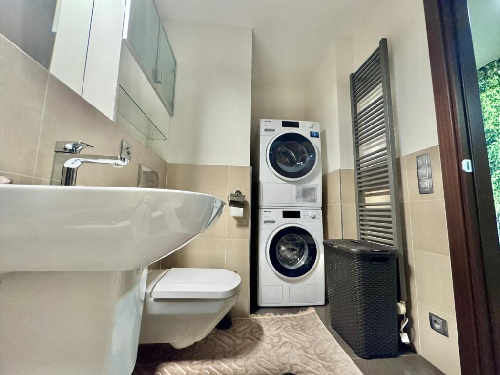 Pronájem bytu 2+kk 72 m2, Praha – náhled fotky 14