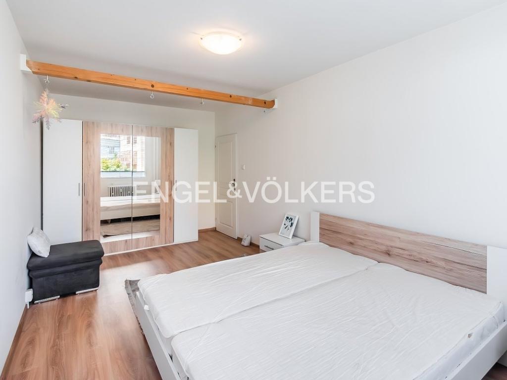 Pronájem bytu 4+kk 92 m2