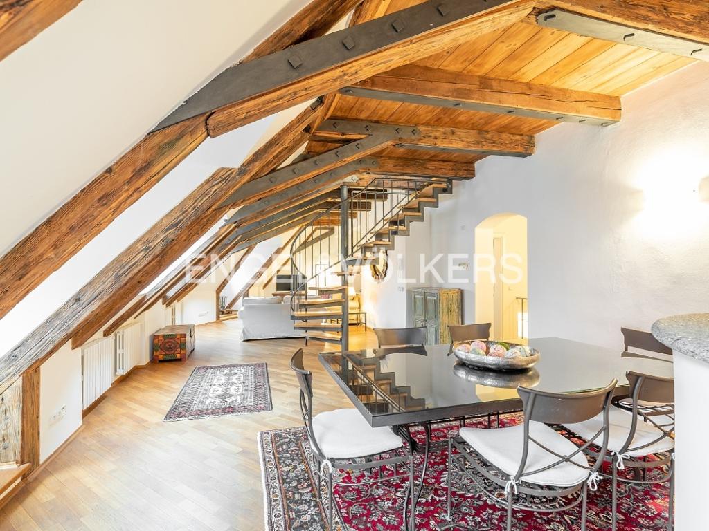 Pronájem bytu 4+kk 221 m2
