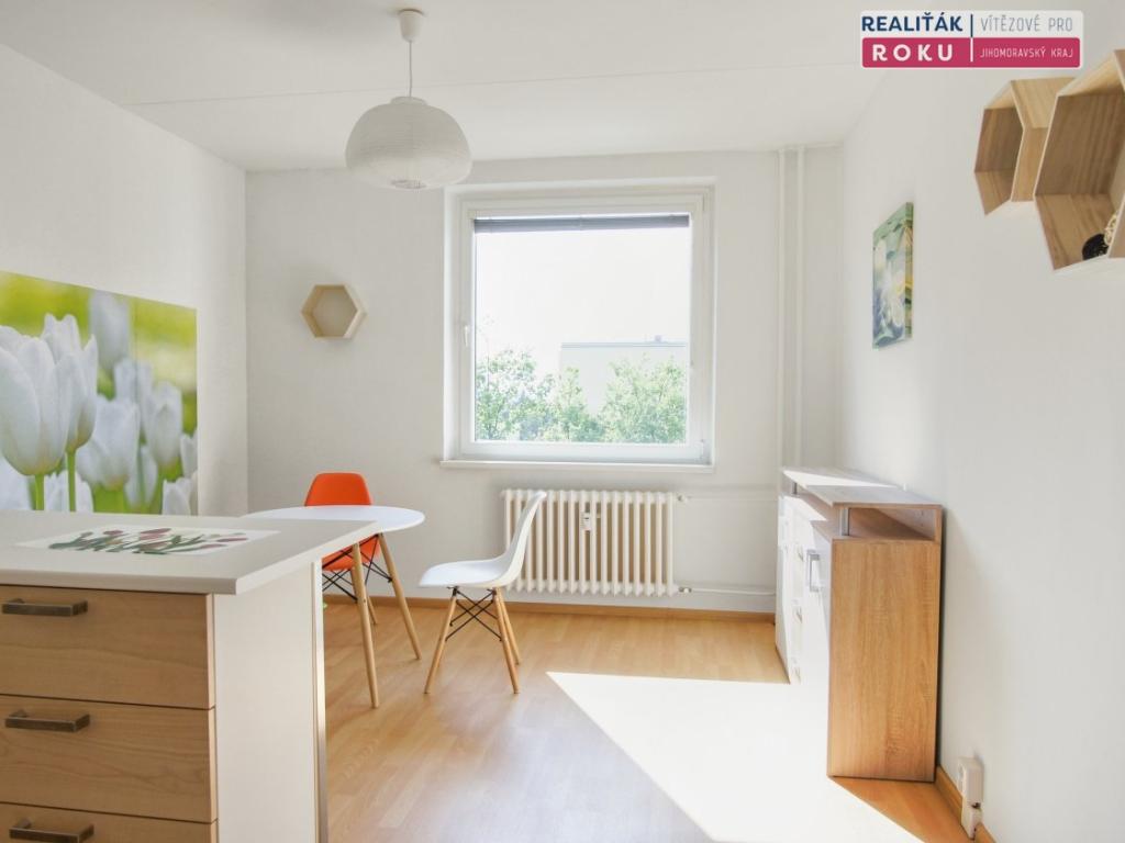 Pronájem bytu 2+kk 44 m2