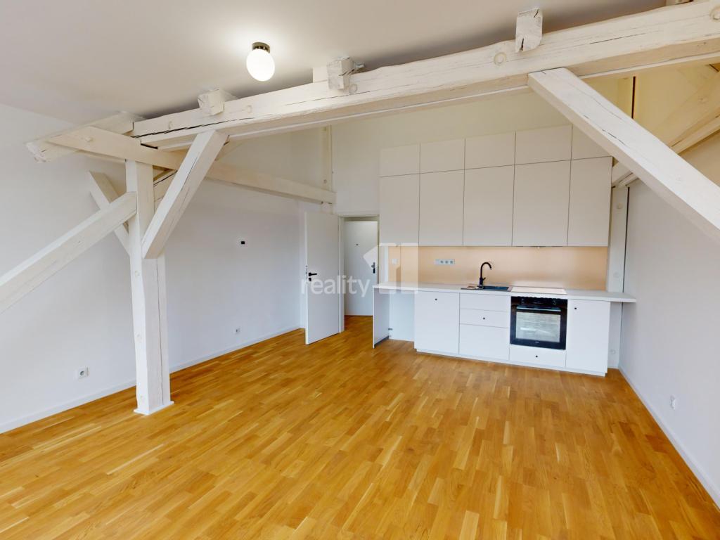 Pronájem bytu 1+kk 37 m2