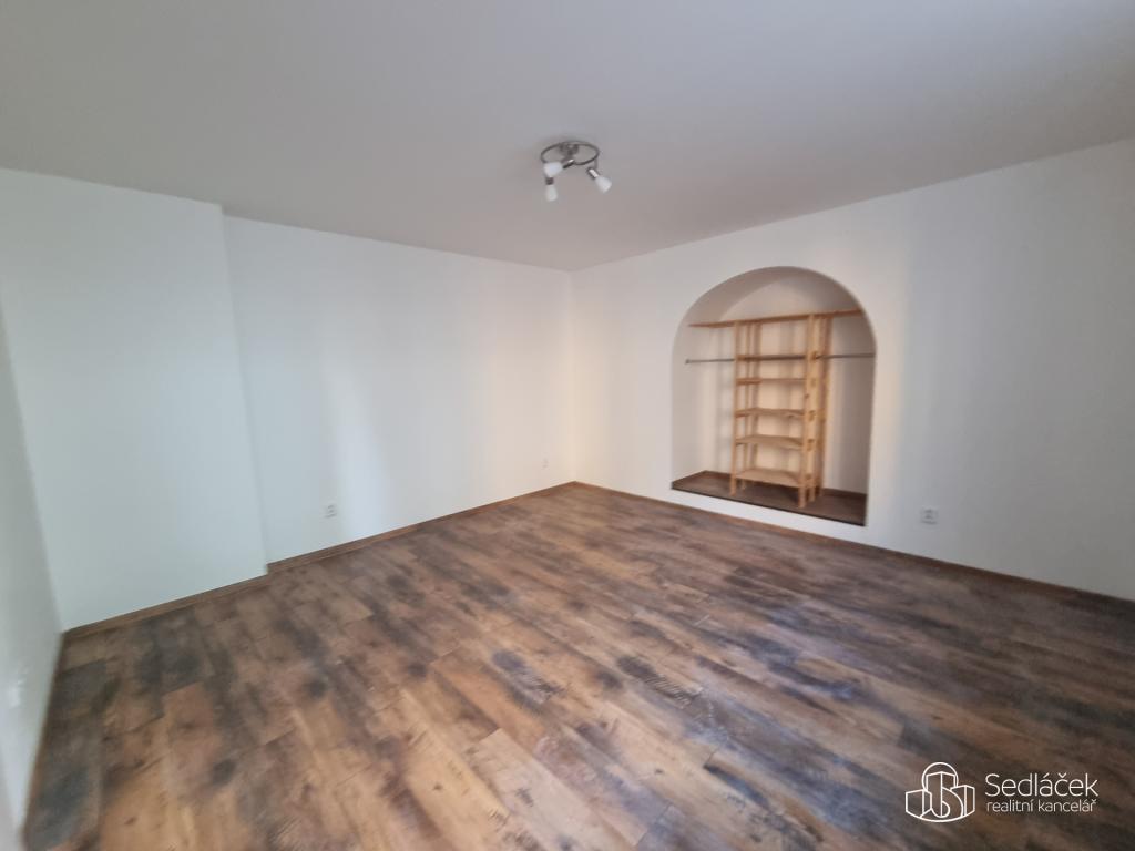 Pronájem bytu 1+1 37 m2