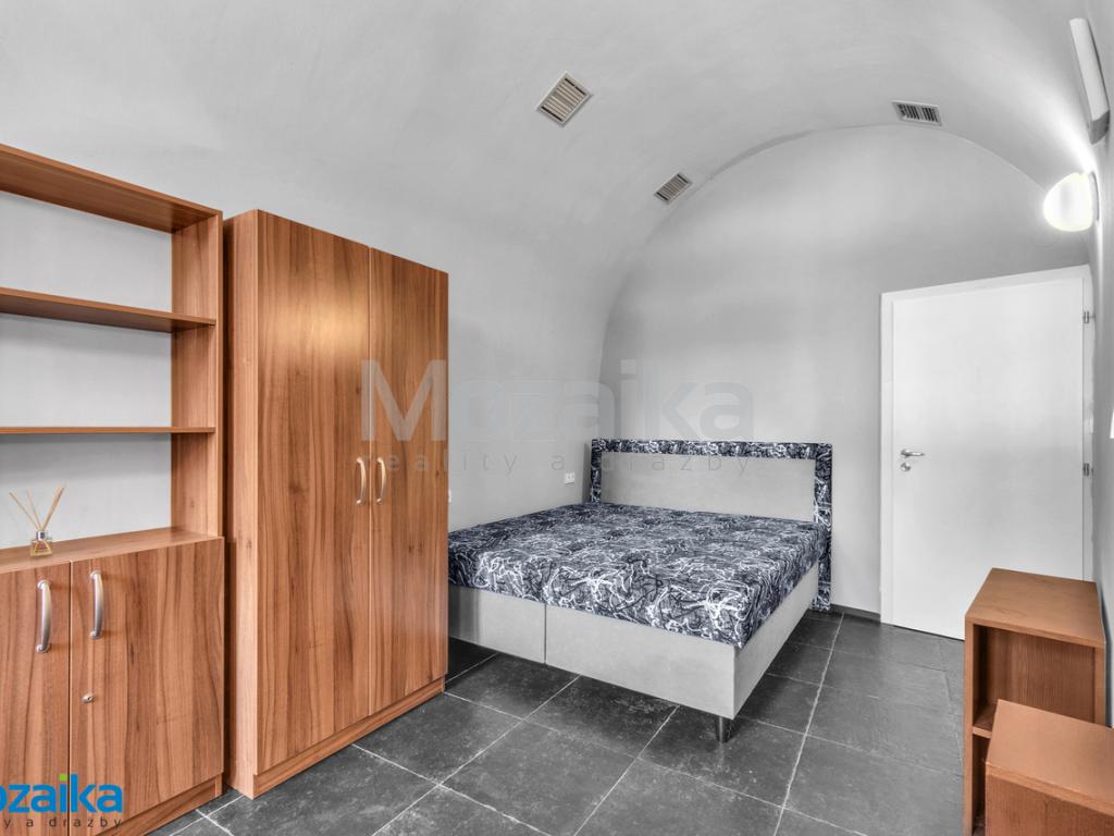 Pronájem bytu 2+kk 80 m2