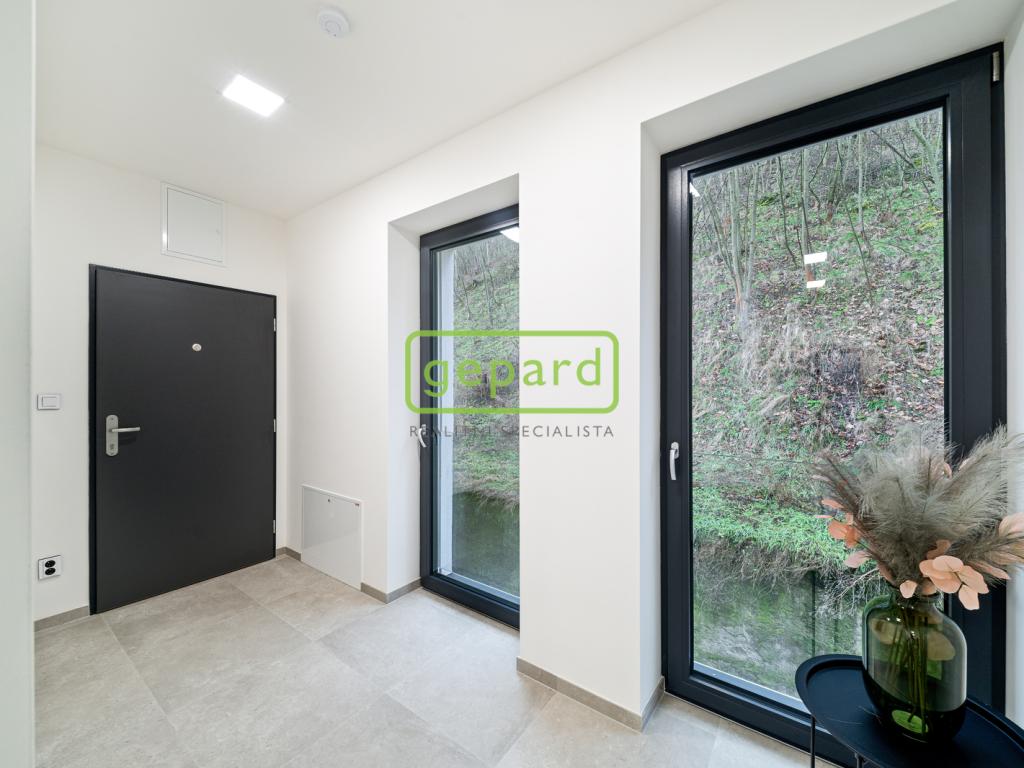 Prodej bytu 2+kk 57 m2, Praha – náhled fotky 9