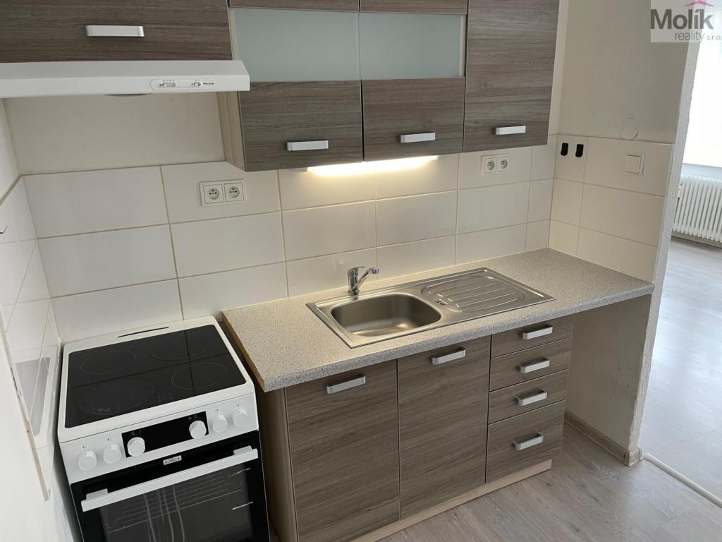 Pronájem bytu 1+kk 33 m2