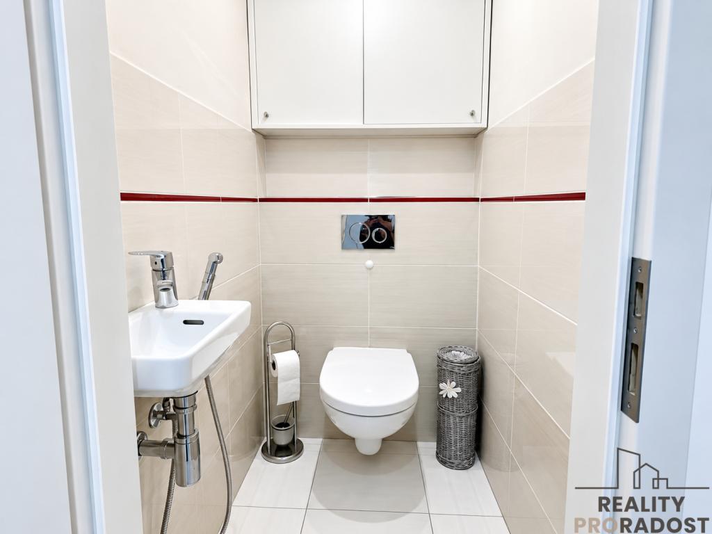 Pronájem bytu 3+kk 68 m2, Praha – náhled fotky 6