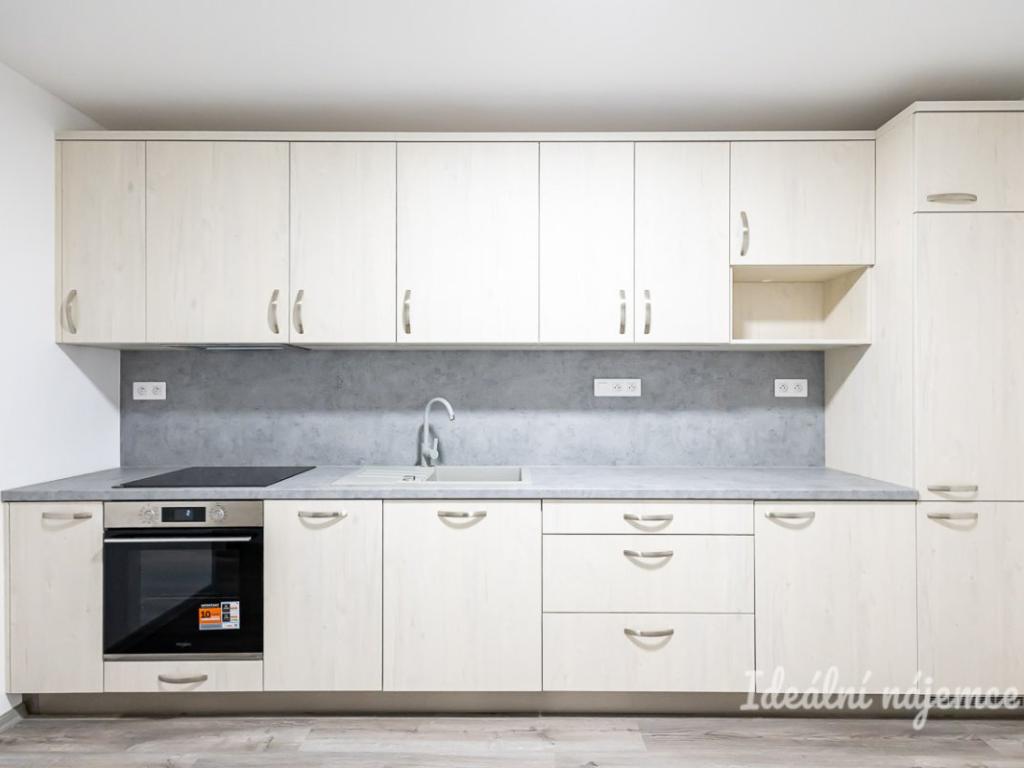 Pronájem bytu 2+1 52 m2