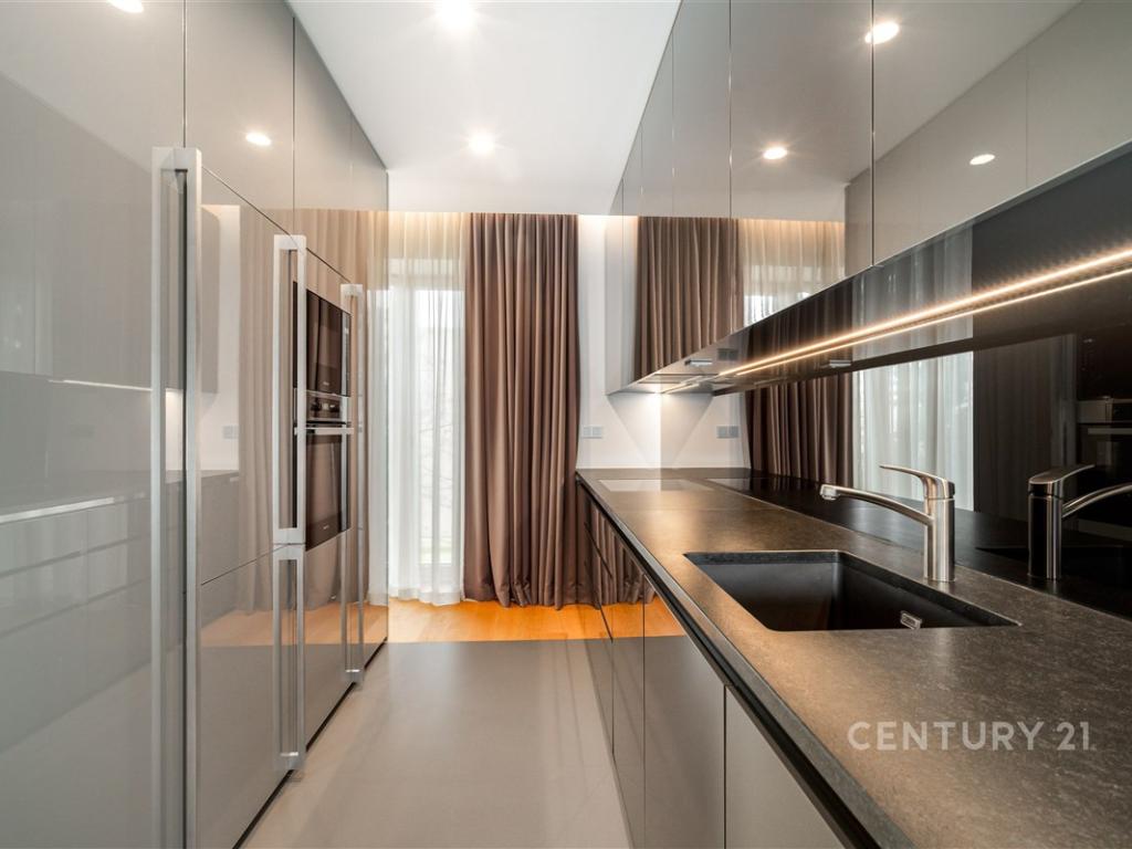 Pronájem bytu 3+kk 137 m2