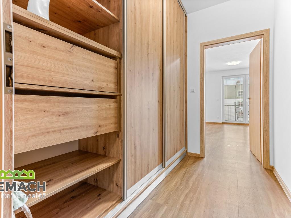 Pronájem bytu 1+kk 40 m2