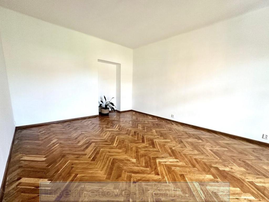 Pronájem bytu 2+kk 80 m2, Praha – náhled fotky 3