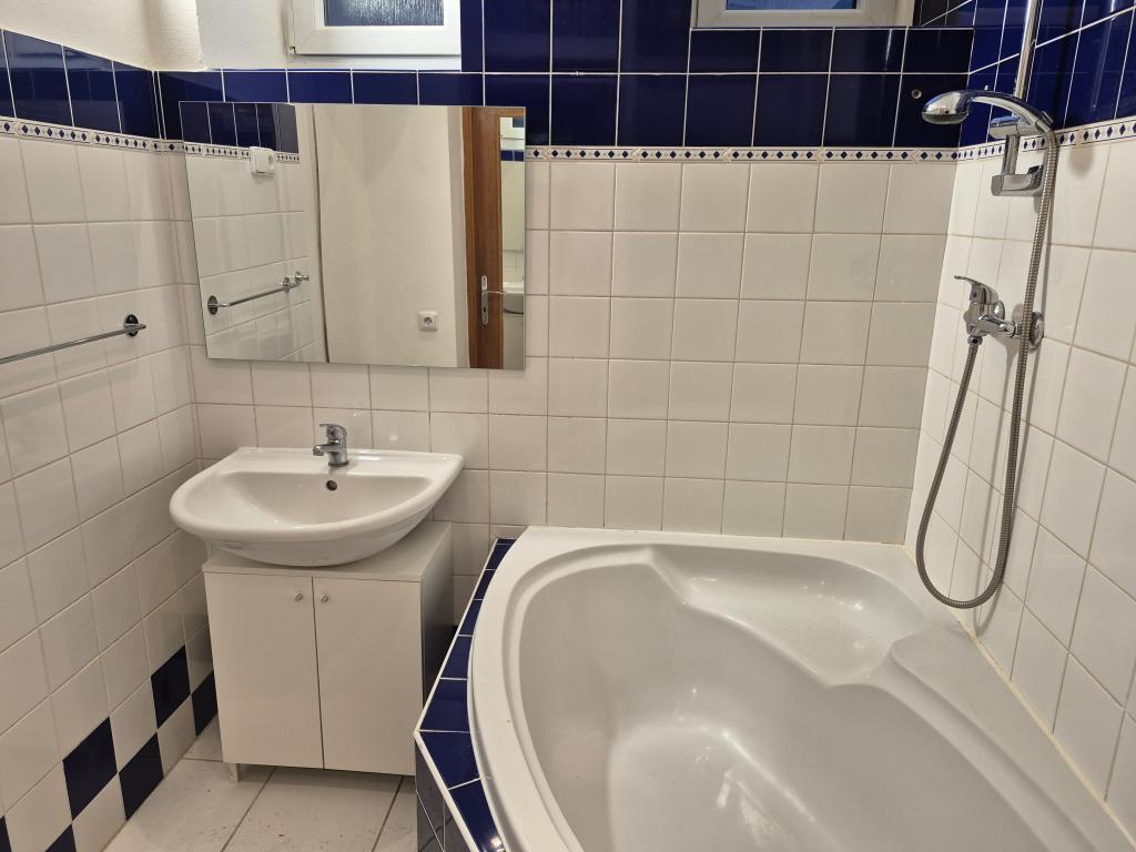 Pronájem bytu 1+1 41 m² – pohled 4