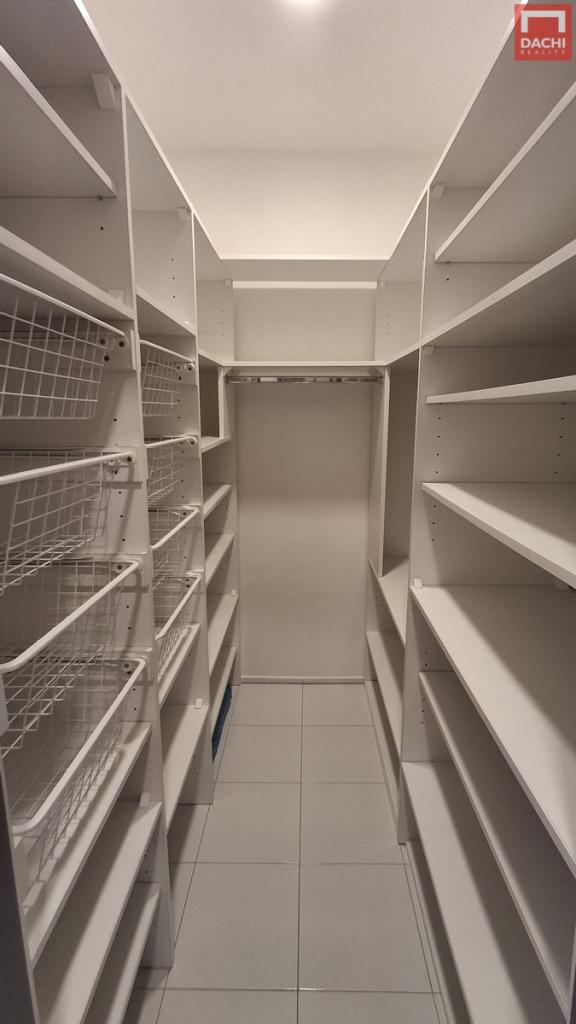 Pronájem bytu 3+kk 74 m² – pohled 4