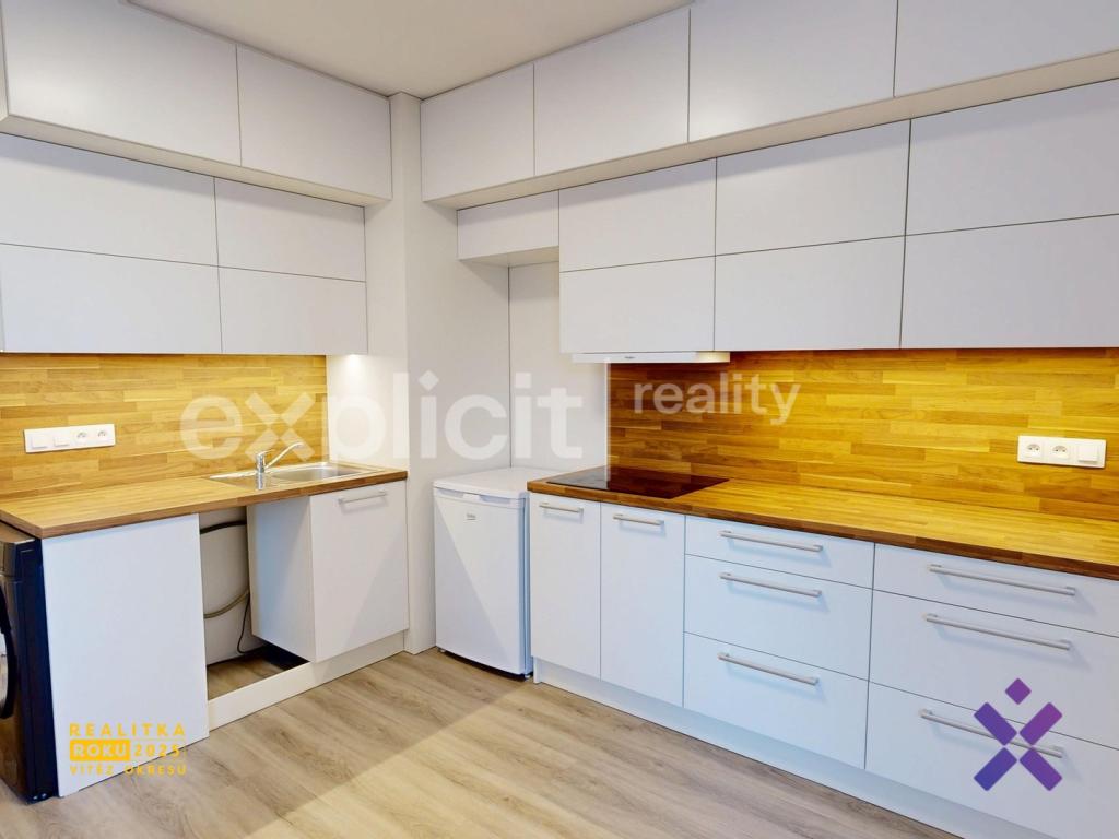 Pronájem bytu 1+kk 32 m2