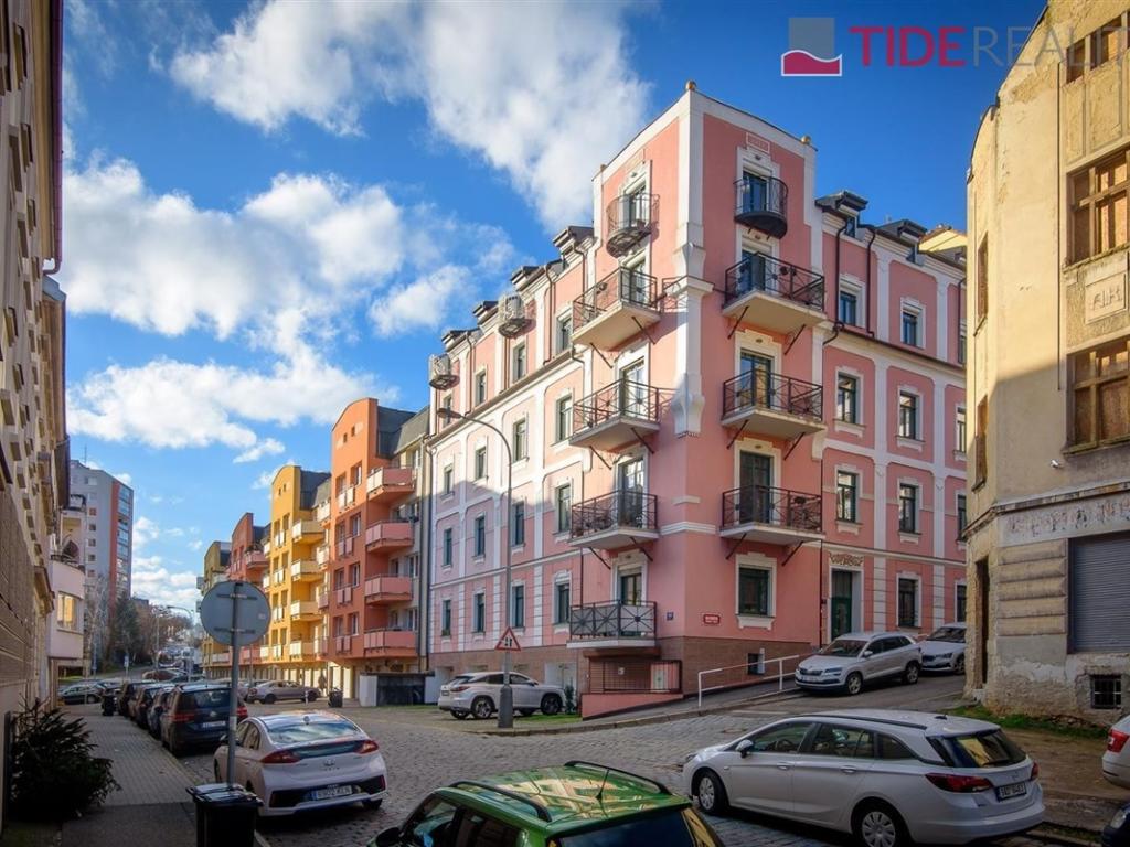 Pronájem bytu 4+kk 135 m2