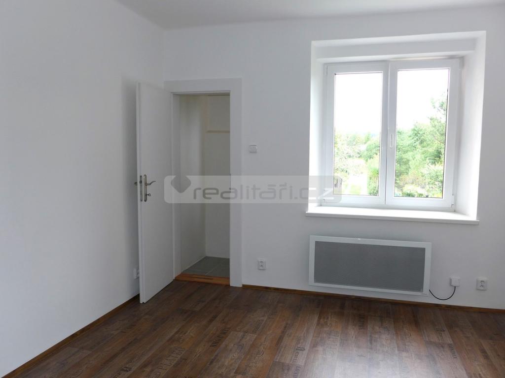 Pronájem bytu 1+kk 30 m2
