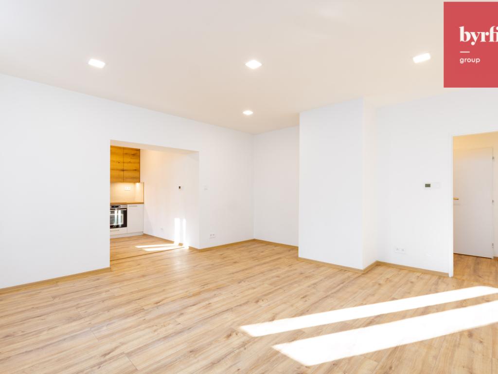 Pronájem bytu 2+1 65 m² – pohled 6
