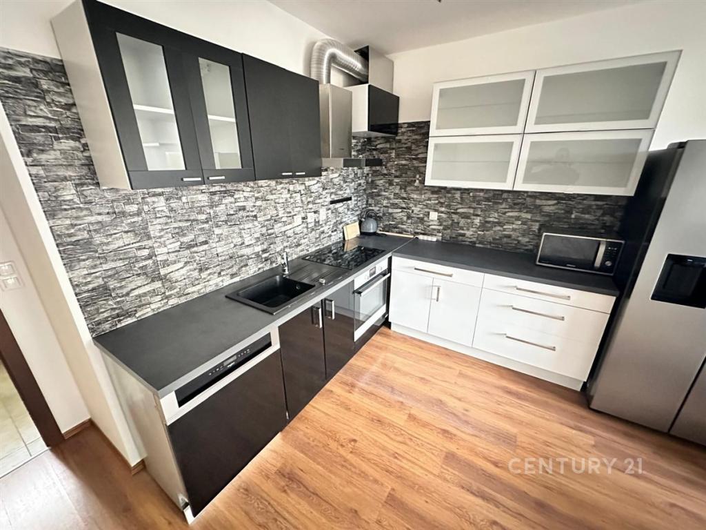 Pronájem bytu 2+kk 44 m2, Praha – náhled fotky 6