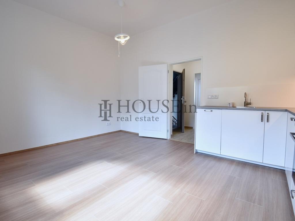 Pronájem bytu 2+kk 37 m2, Praha – náhled fotky 7