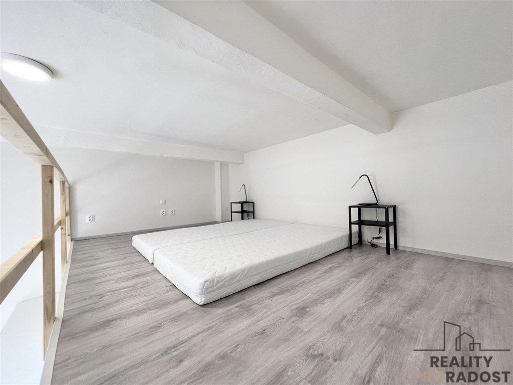 Pronájem bytu 1+kk 22 m2